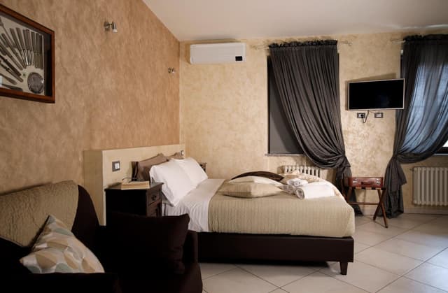 Apartment 4