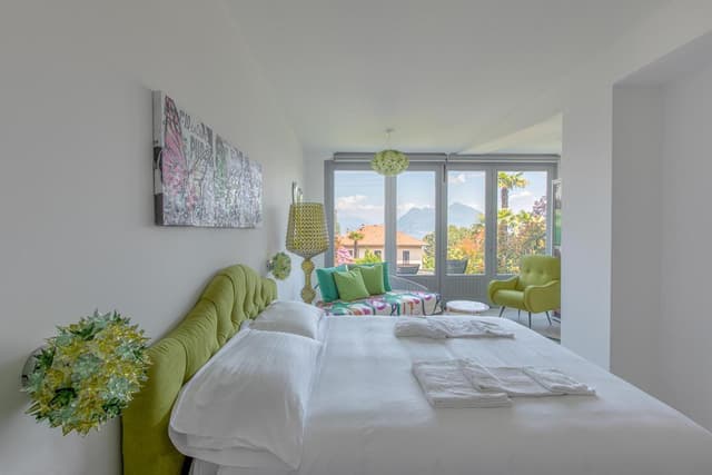 Suite with Lake View