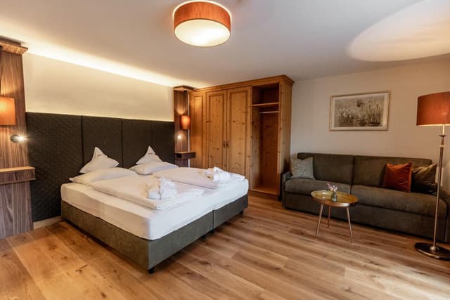 Junior Suite with Garden View