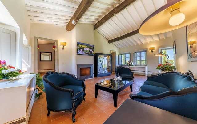 Luxury Suite