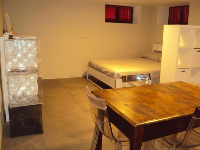 Deluxe Room (2 Adults + 1 Child)