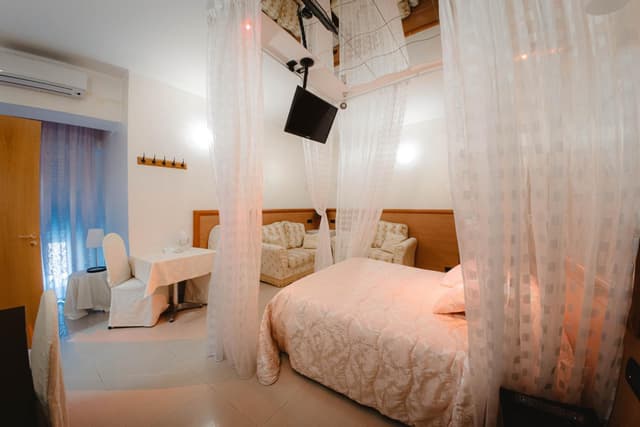 Double Room with Spa Bath