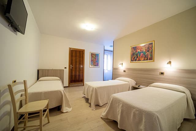 Triple Room