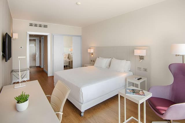 Family Connecting Room (3 Adults + 1 Child)
