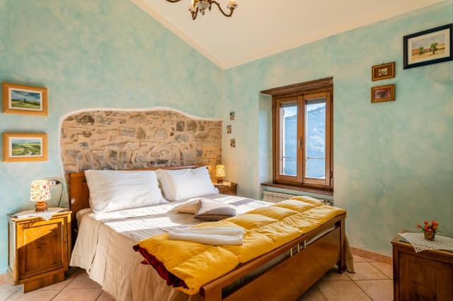 Two-Bedroom Apartment with Mountain View