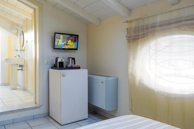 Large Single Room