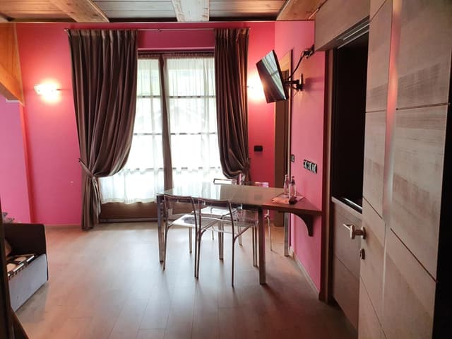 Suite (6 Adults)