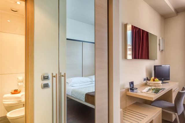 Standard Single Room - Non-Smoking