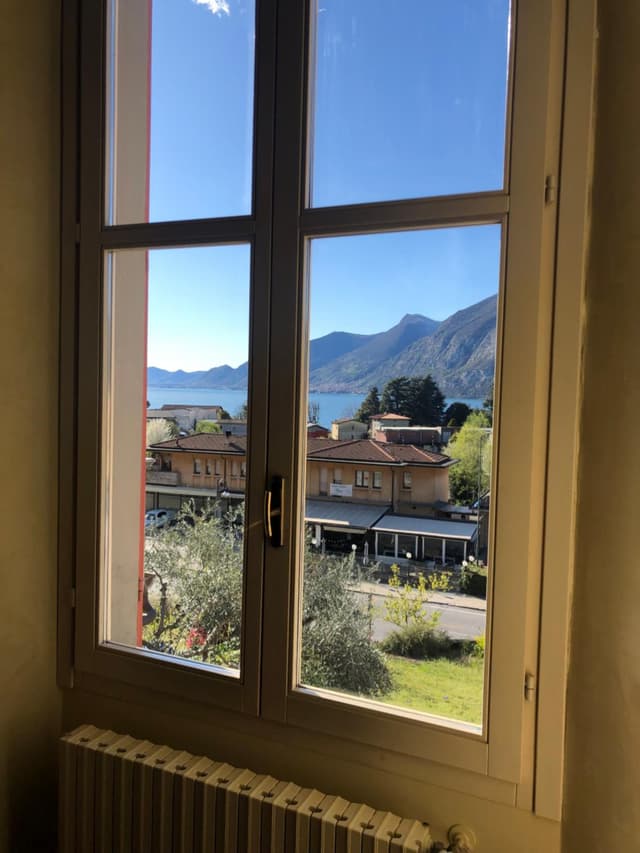 Apartment with Lake View