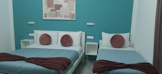 Deluxe Room (2 Adults + 1 Child)