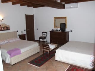 Deluxe Quadruple Room