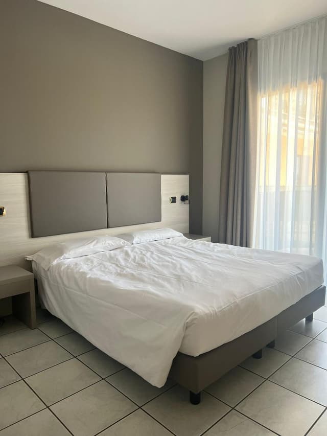 One-Bedroom Suite with Terrace and Lake View