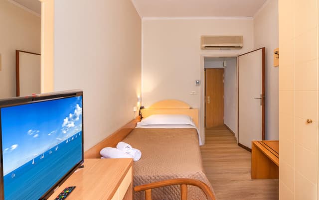 Small Single Room