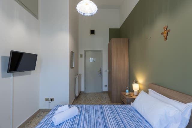 Single Room with Bath