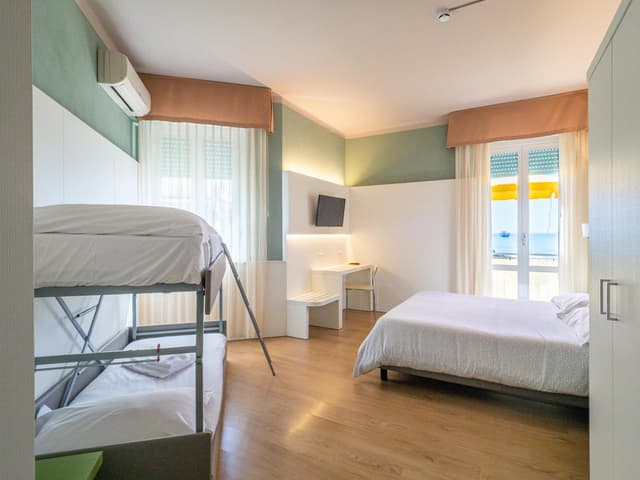 Quadruple Room with Sea View