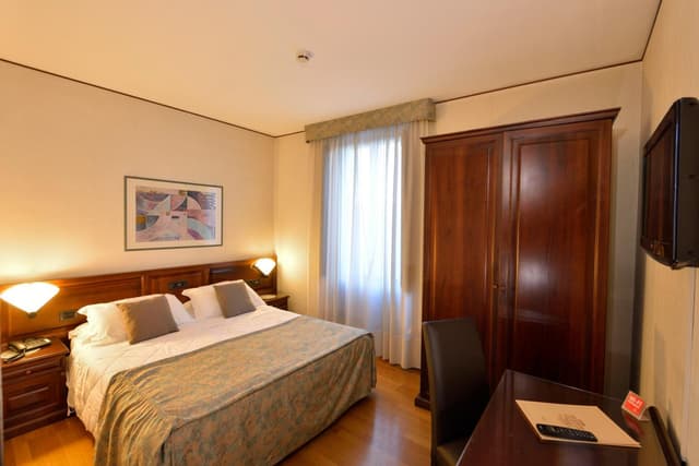 Basic Double Room (1 Adult)