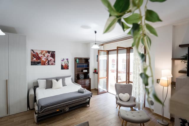 Studio Apartment