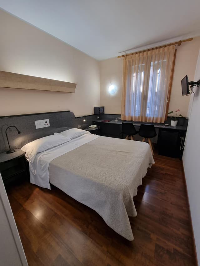 Double or Twin Room - Disability Access