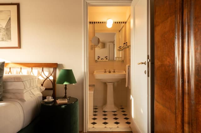 Classic Double Room