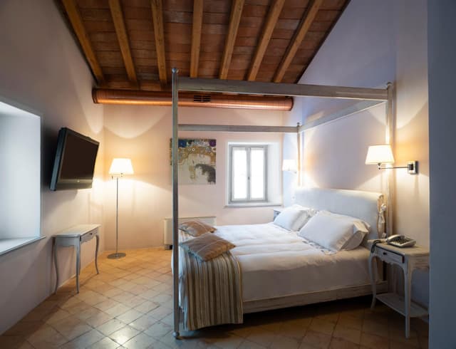 Double Room with Spa Bath