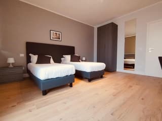 Large Double Room