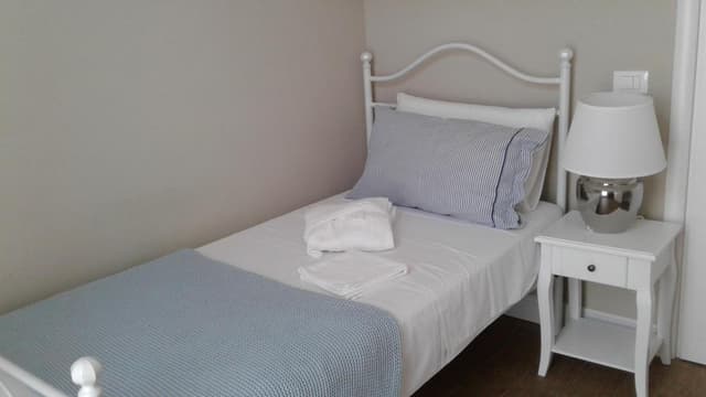 Standard Single Room with Shared Bathroom
