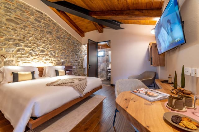 Suite with Spa Bath