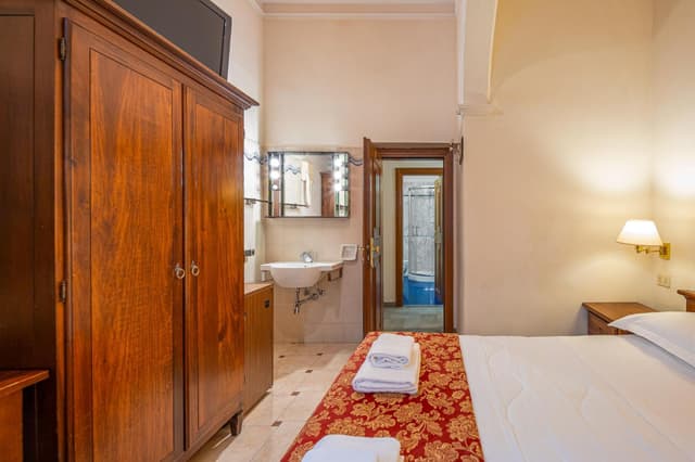 Double Room with Private External Bathroom