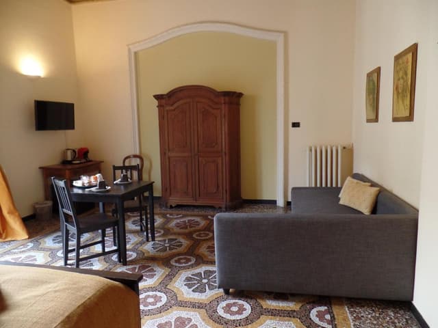 Quadruple Room with Shared Bathroom