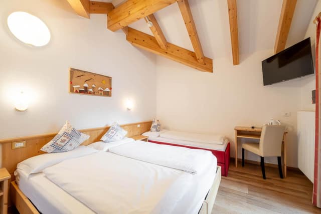 Triple Room with Mountain View