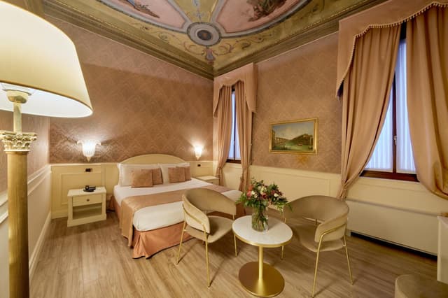 Junior Suite with Canal View