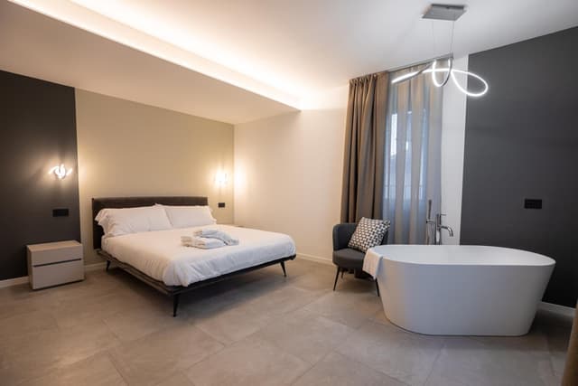 Deluxe Double Room with Bath