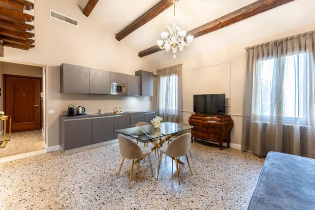 Superior Apartment with Canal View