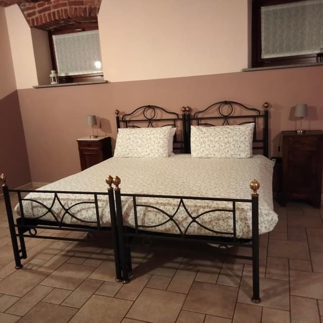 Twin Room with Private Bathroom