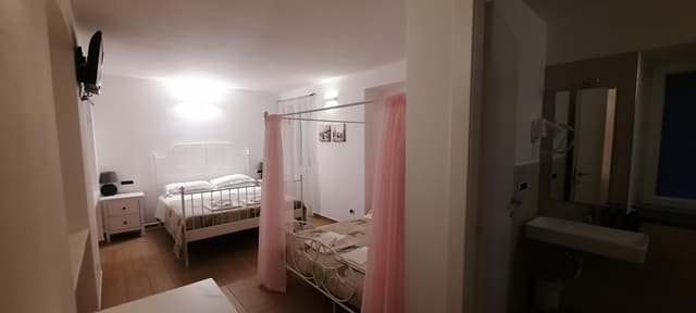 Deluxe Double Room with Extra Bed