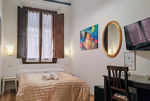 Single Room with Private External Bathroom