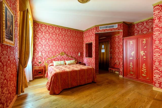 Junior Suite with Balcony and Canal View