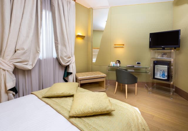 Single Room