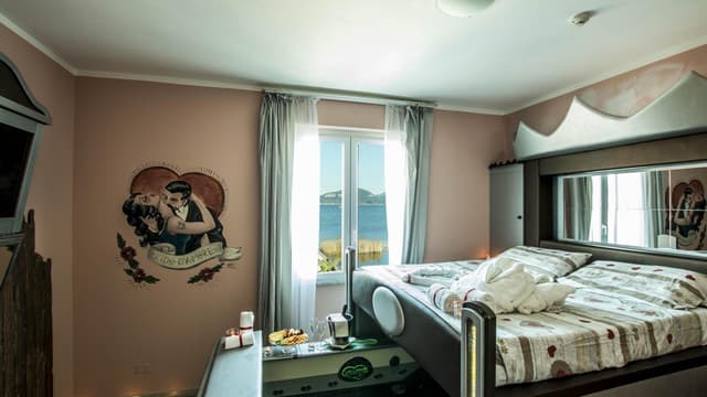 Double Room with Spa Bath