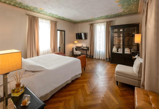 Deluxe Room with Spa Access