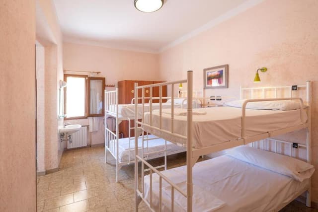 Single Bed in 6-Bed Mixed Dormitory Room