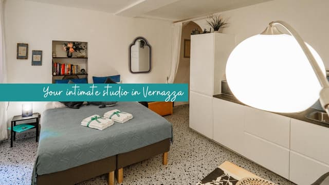 Deluxe Studio