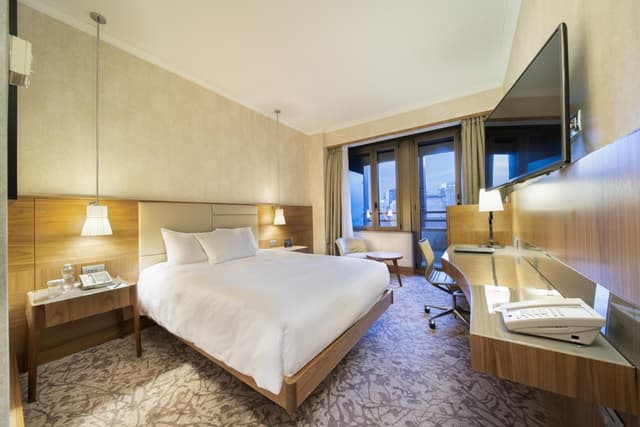 Queen Room