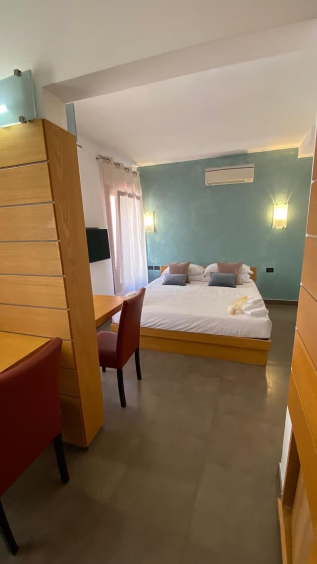 Standard King Room