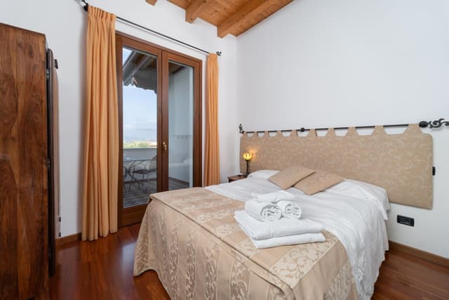 Double Room with Lake View
