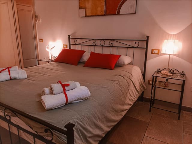 One-Bedroom Apartment with Garden View