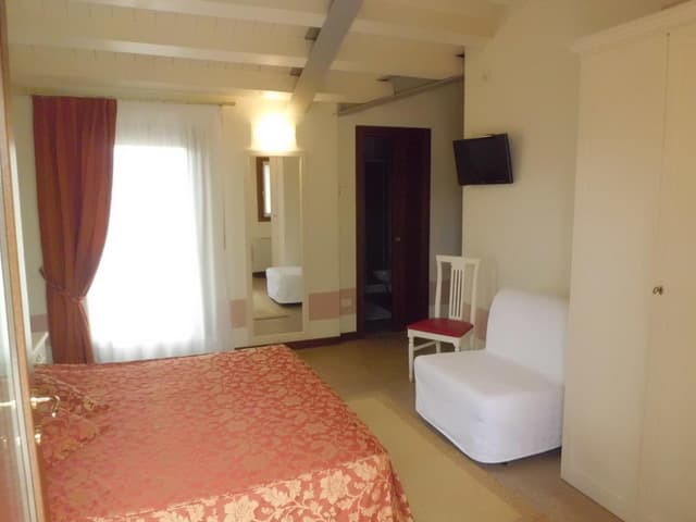 Double or Twin Room with Bathroom