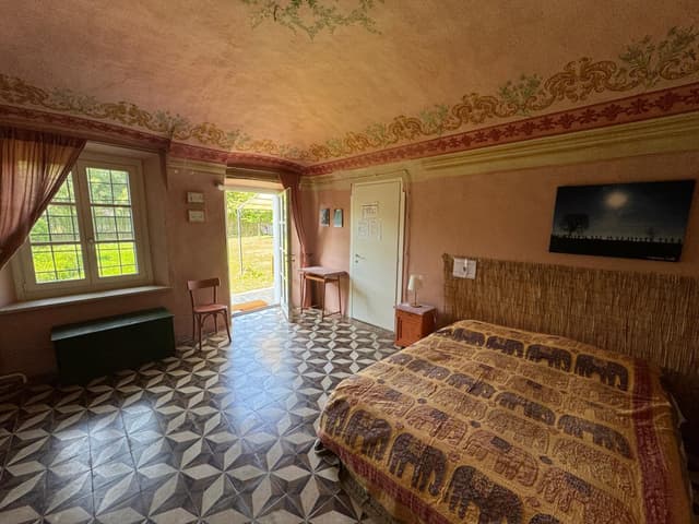 Basic Triple Room with Shared Bathroom