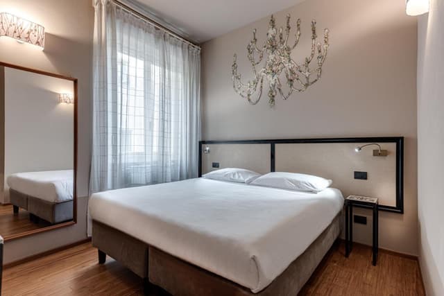 Double or Twin Room with City View
