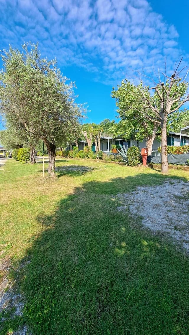 Empty lot (bring your own Caravan/Camper)